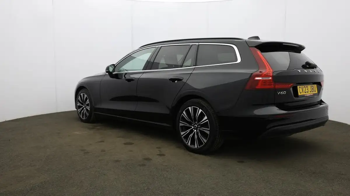 2023-volvo-v60-20-b3-core-big-50