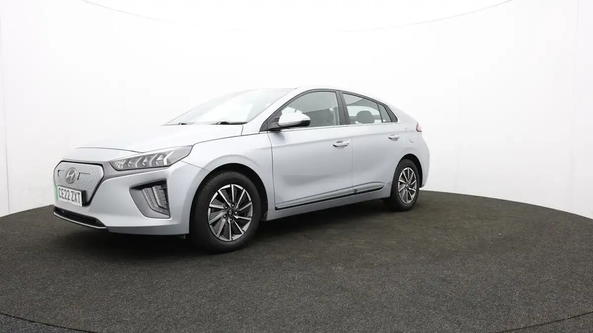2022-hyundai-ioniq-e-premium-electric-big-56