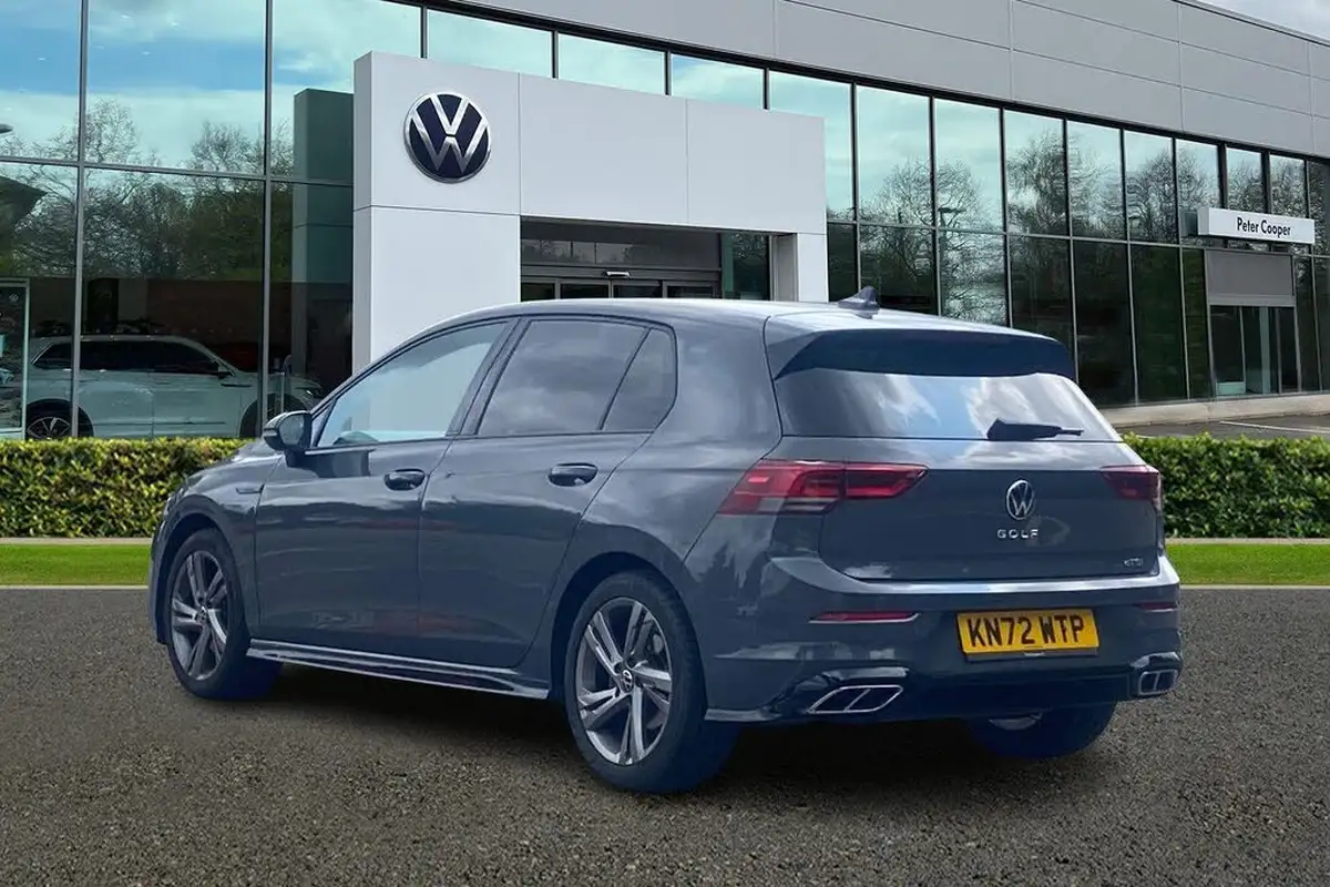 2022-volkswagen-golf-15-etsi-r-line-150ps-hatchback-big-35