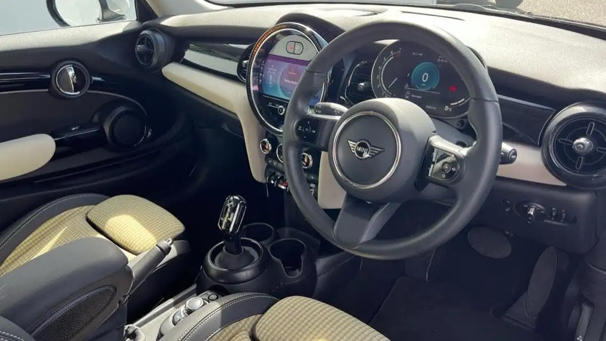 2023-mini-cooper-15-cooper-classic-premium-auto-hatchback-3d-auto-big-5