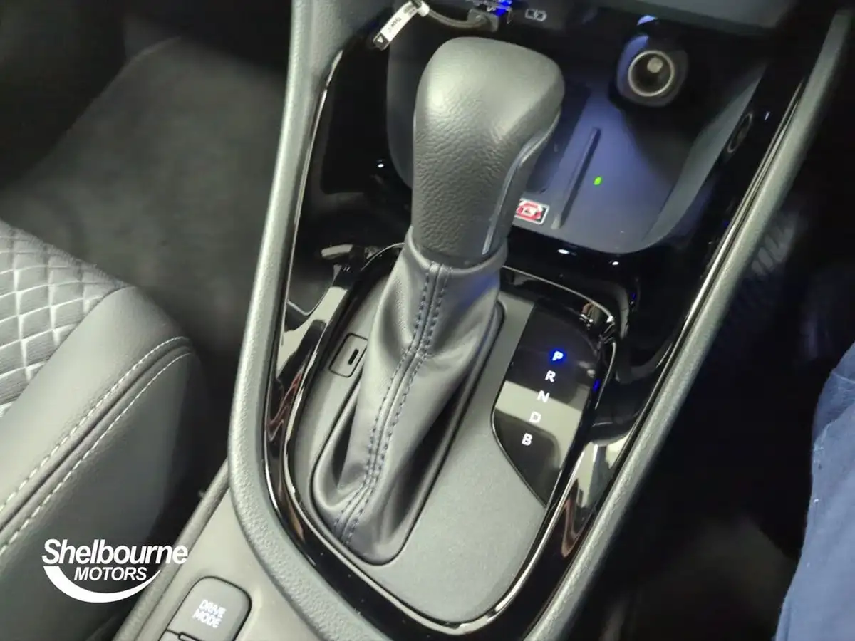 2025-toyota-yaris-15-vvt-i-excel-128bhp-big-26
