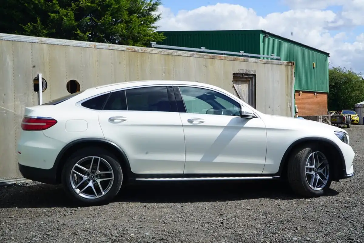 2017-mercedes-benz-glc-class-30-d-glc350d-amg-line-premium-plusss-coupe-4d-big-20
