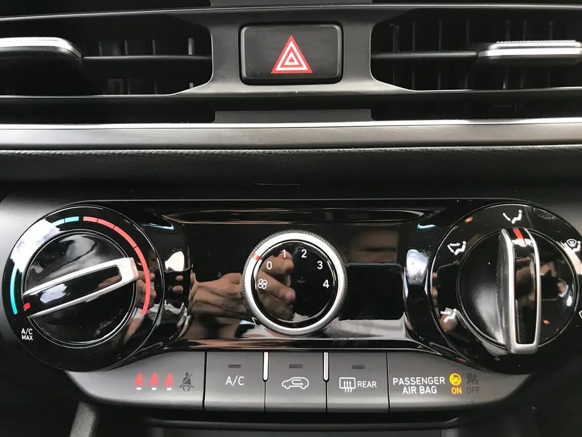 2022-hyundai-kona-10-t-gdi-se-connect-big-17
