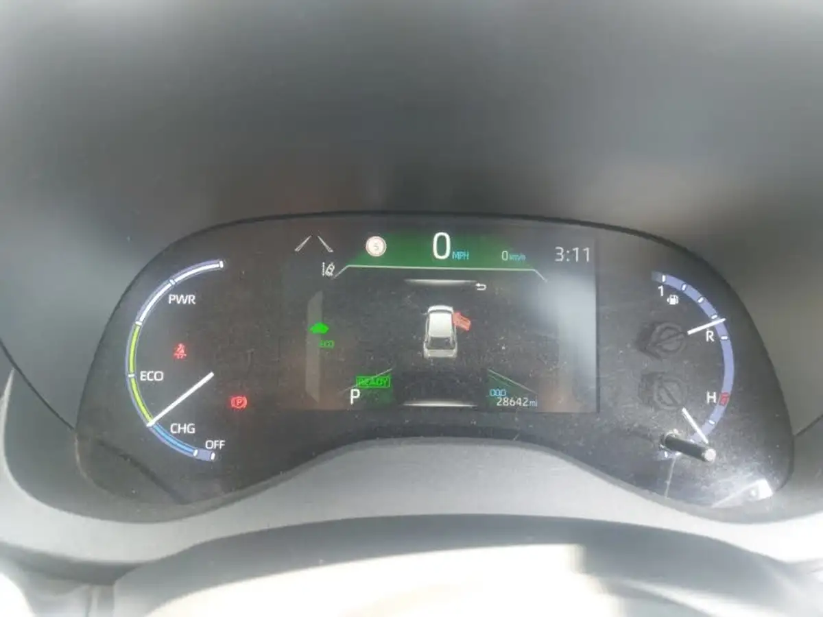 2022-toyota-yaris-cross-15-vvt-i-excel-awd-i-big-9