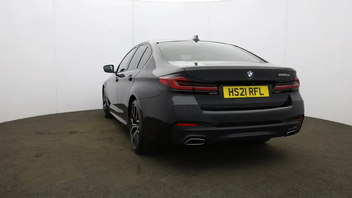 2021-bmw-5-series-20td-520d-m-sport-mht-saloon-4d-big-32