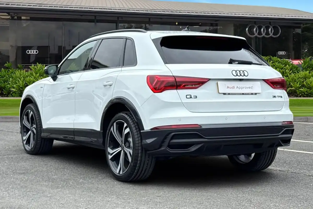 2025-audi-q3-15-35-tfsi-black-edition-station-wagon-s-tronic-big-1