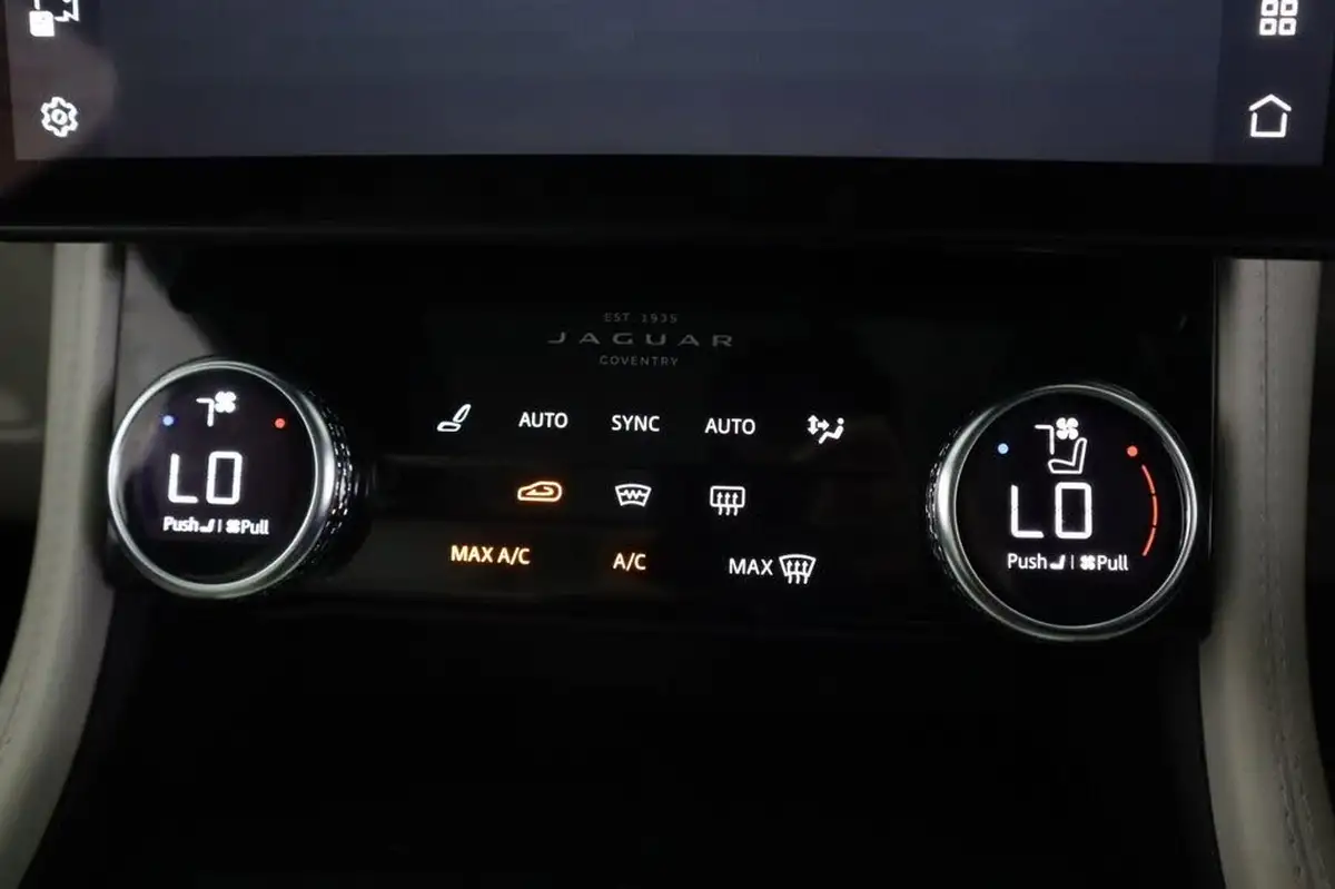 2021-jaguar-f-pace-20-d200-r-dynamic-hse-mhev-big-20
