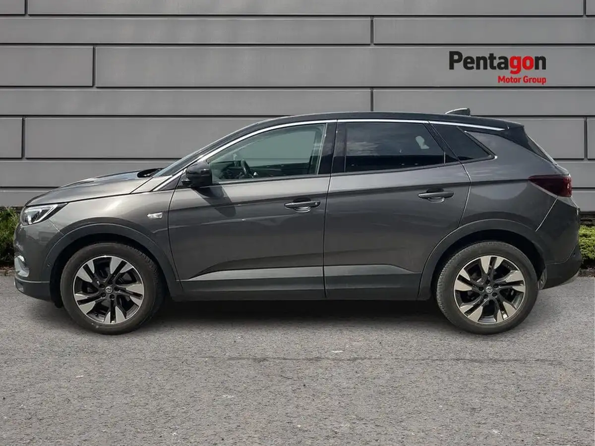 2019-vauxhall-grandland-x-12-sri-nav-big-13