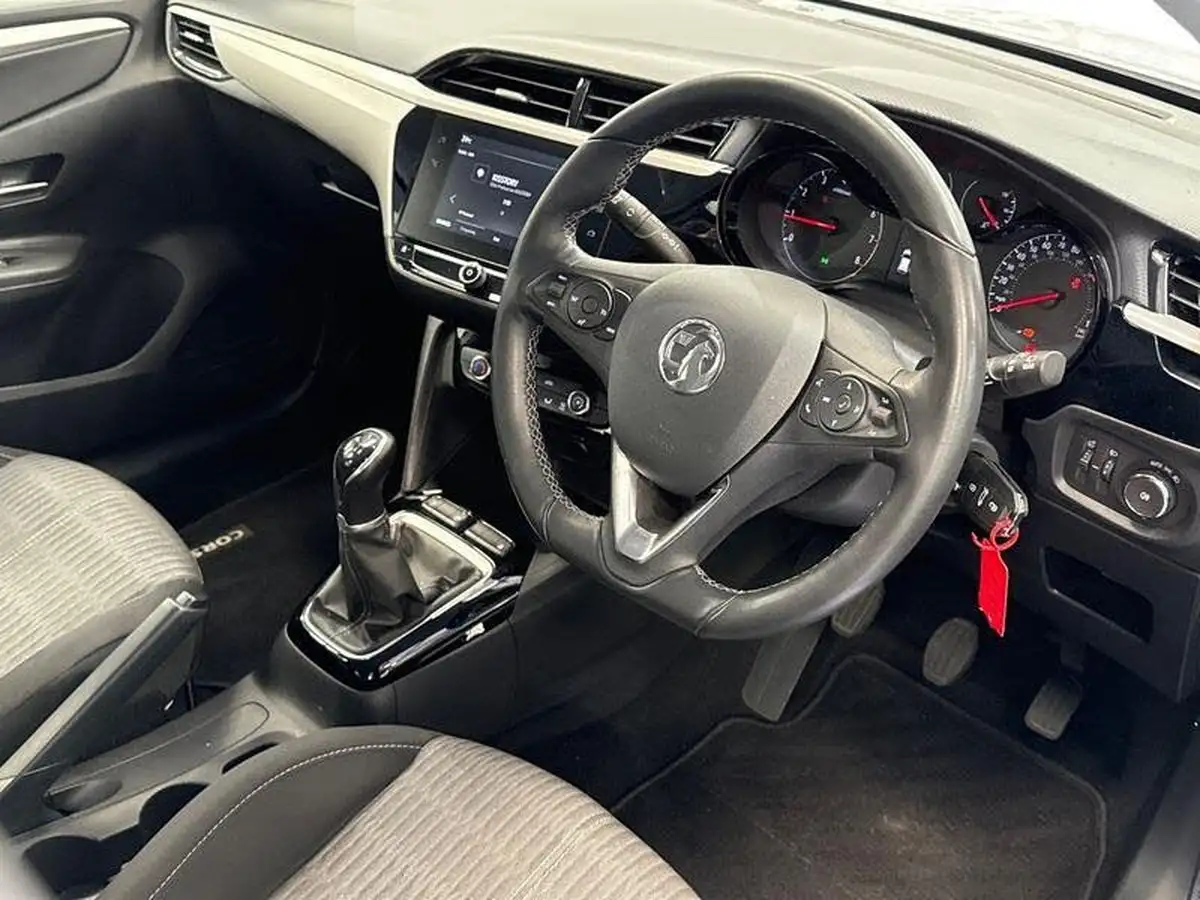 2021-vauxhall-corsa-12i-se-edition-big-2