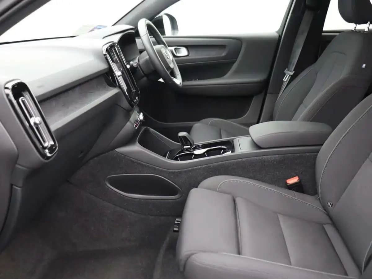 2022-volvo-c40-e-recharge-core-228bhp-big-12