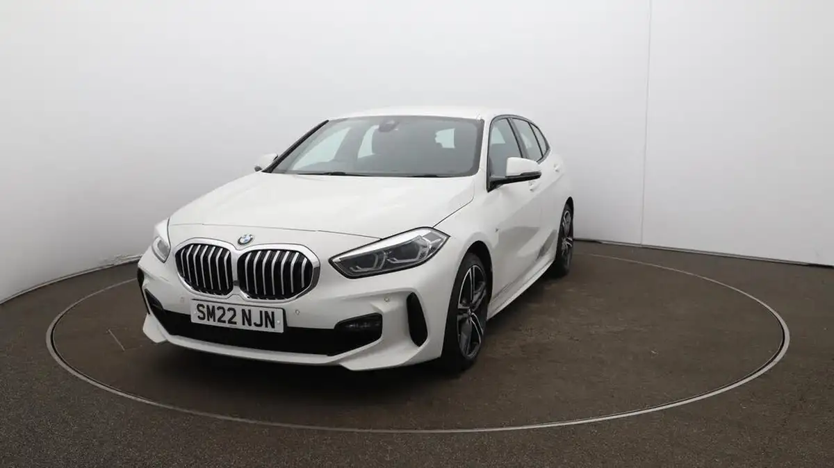 2022-bmw-1-series-15-118i-m-sport-lcp-big-37