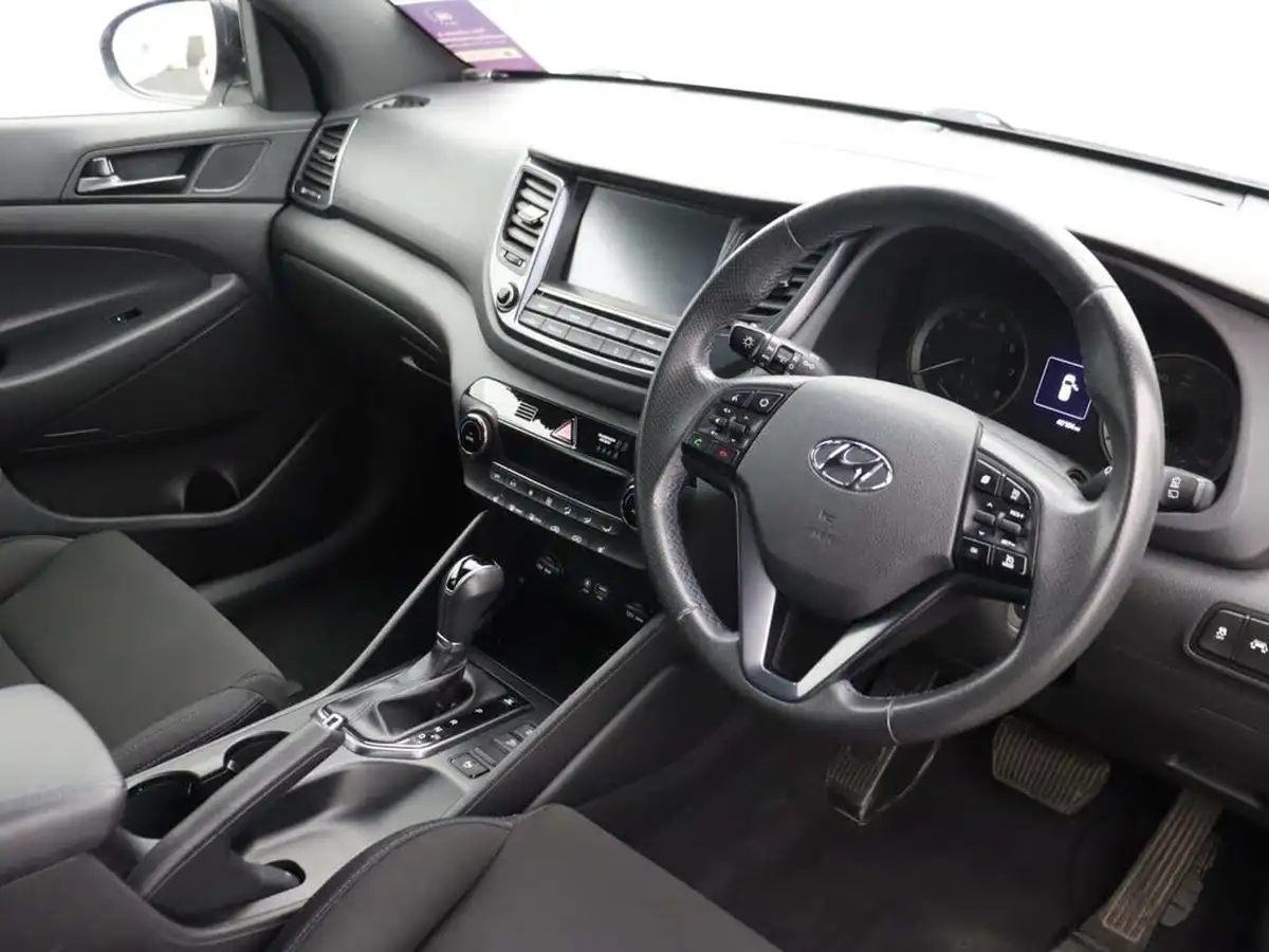 2018-hyundai-tucson-16-t-gdi-go-se-dct-big-16