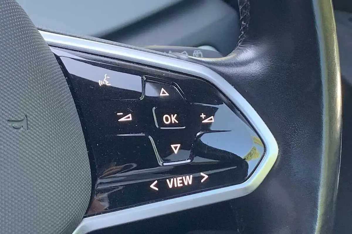 2021-volkswagen-id3-e-tech-big-16