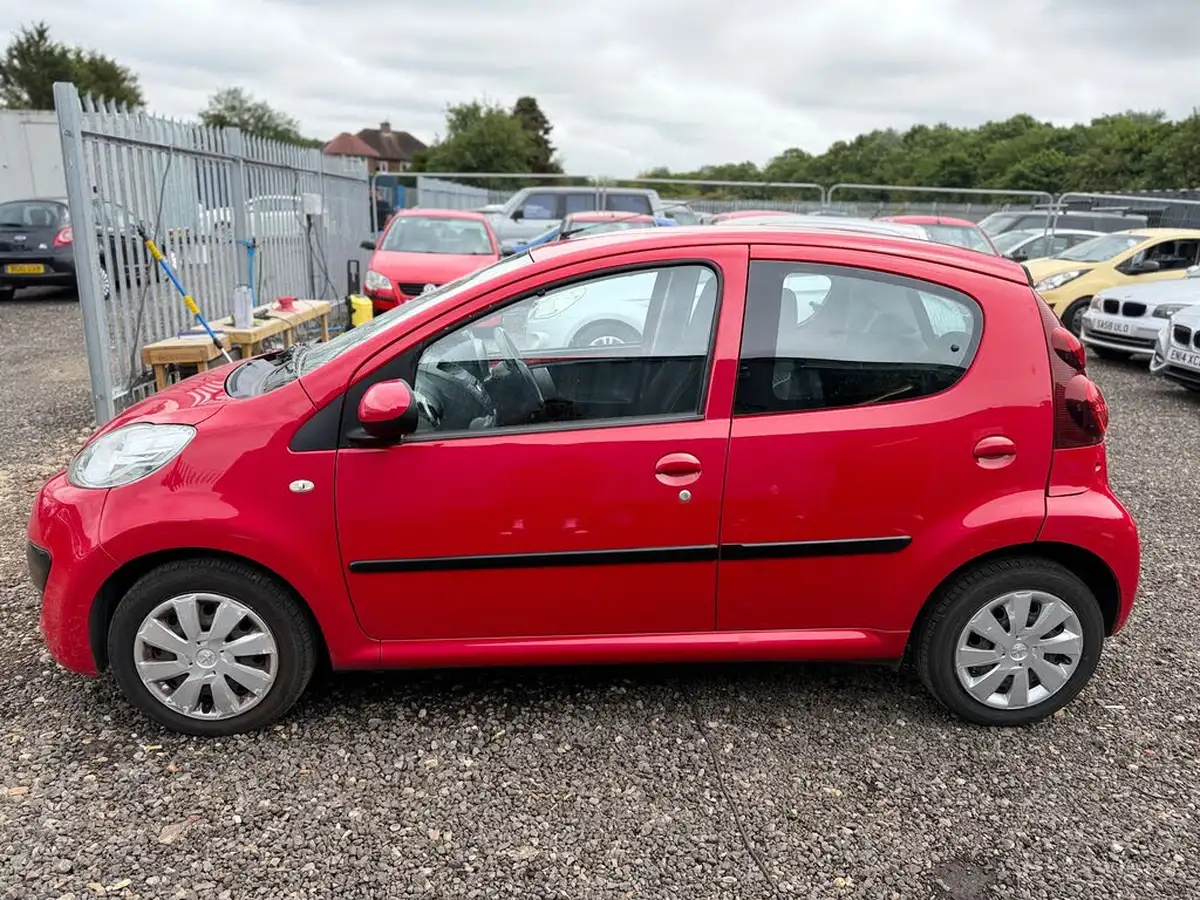 2014-peugeot-107-10-active-5d-big-6