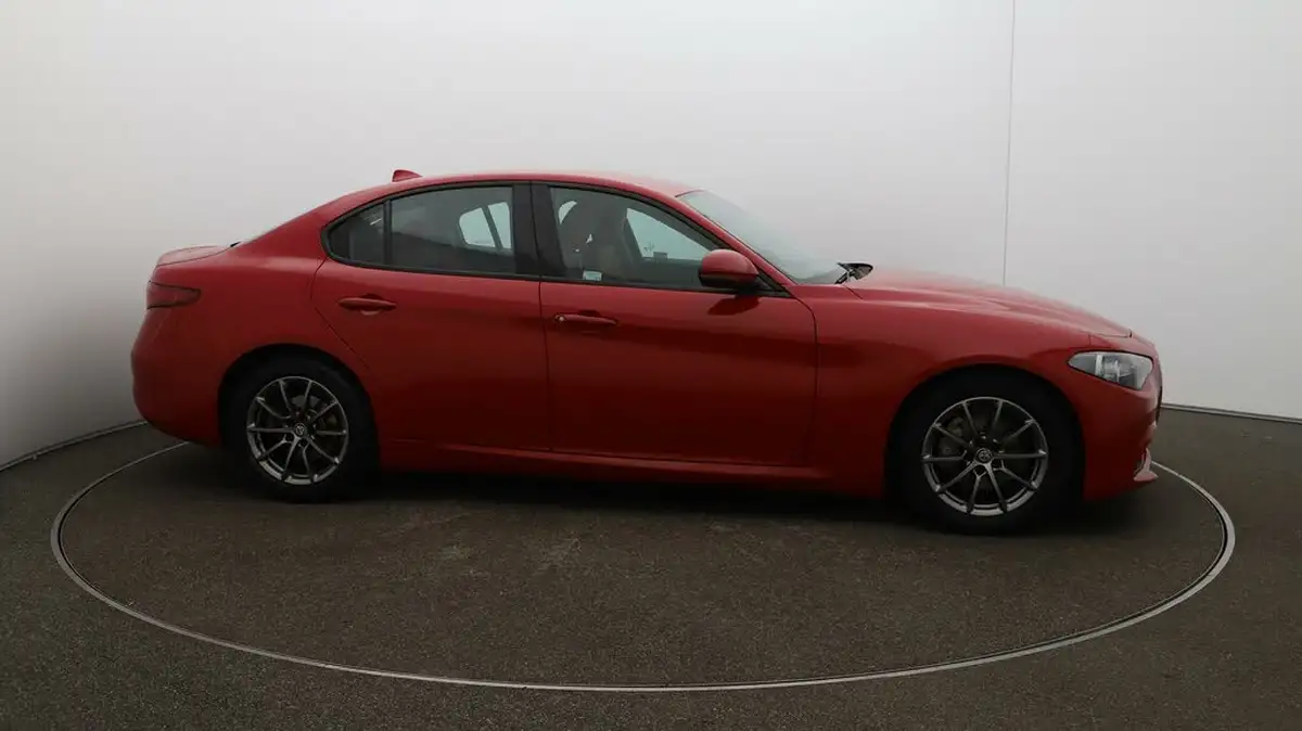 2019-alfa-romeo-giulia-22td-super-150bhp-big-46