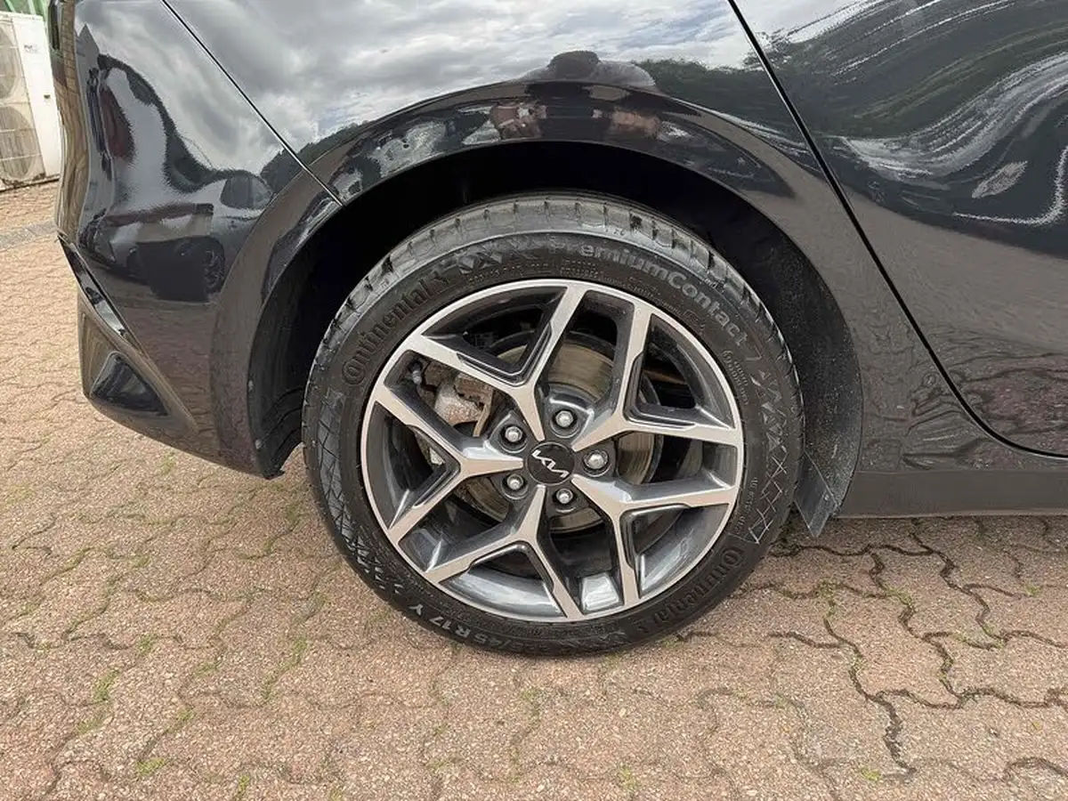 2022-kia-ceed-15-t-gdi-3-hatchback-big-38