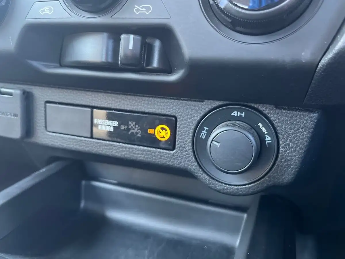 2021-isuzu-d-max-19td-dl20-double-pickup-auto-big-17