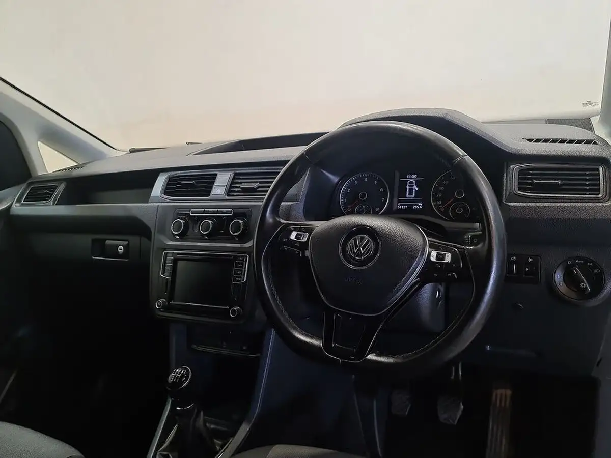 2018-volkswagen-caddy-14-tsi-c20-highline-bmt-dsg-big-15