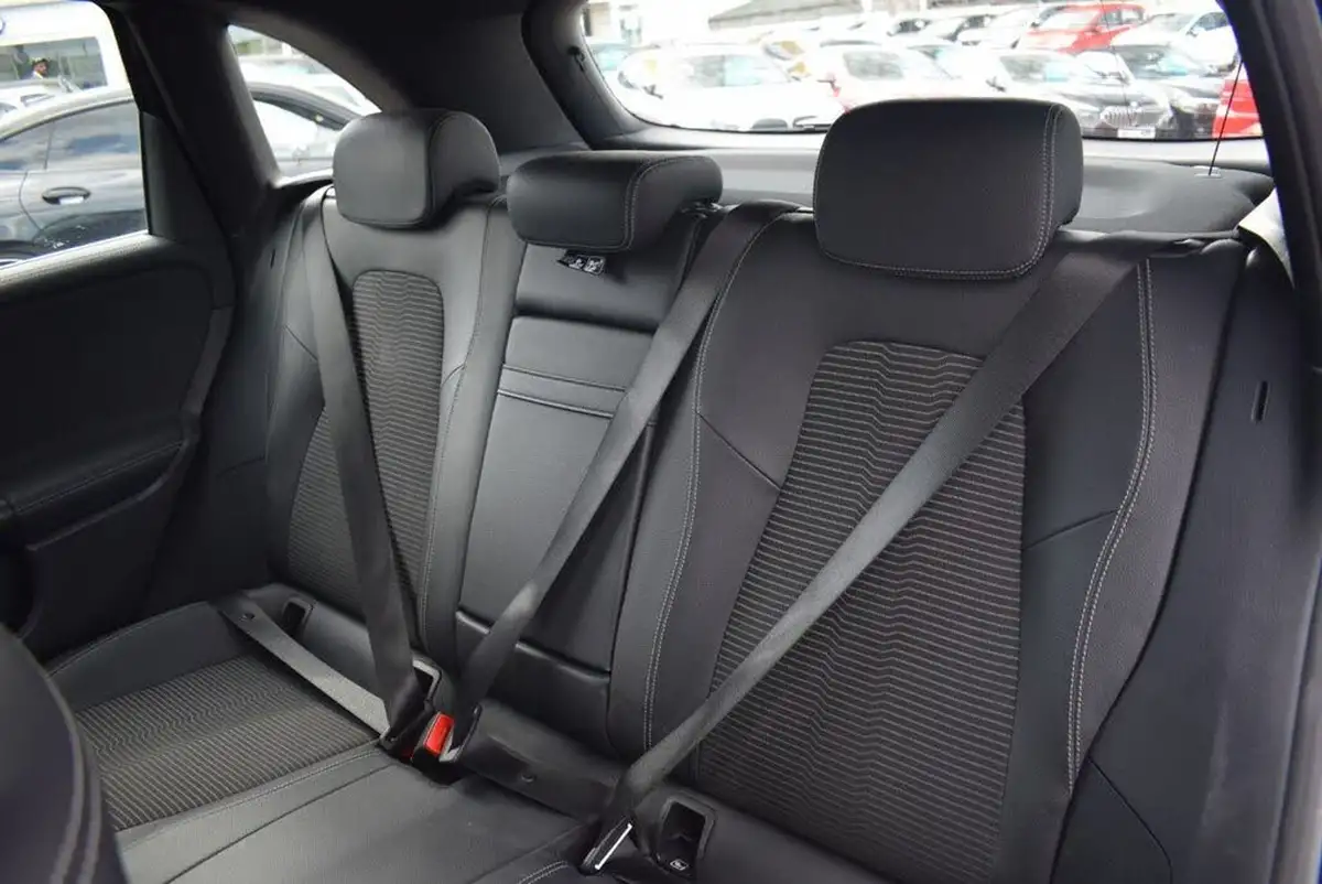 2020-mercedes-benz-b-class-20d-b200d-sport-executive-big-12