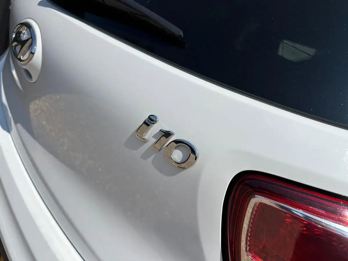 2019-hyundai-i10-10-play-big-11