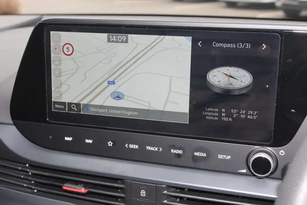 2025-hyundai-i20-10-t-gdi-n-line-s-big-18