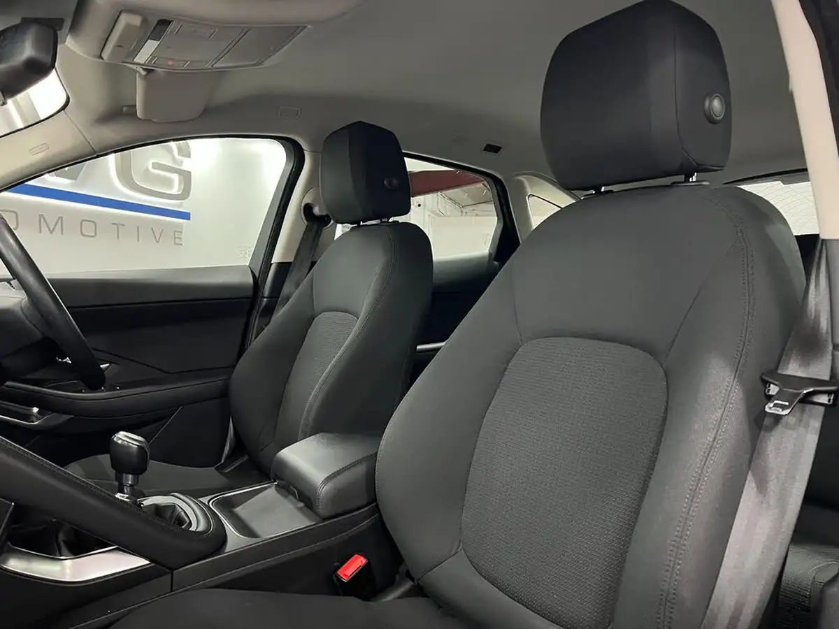 2018-jaguar-e-pace-20-i4d-150ps-ss-big-52