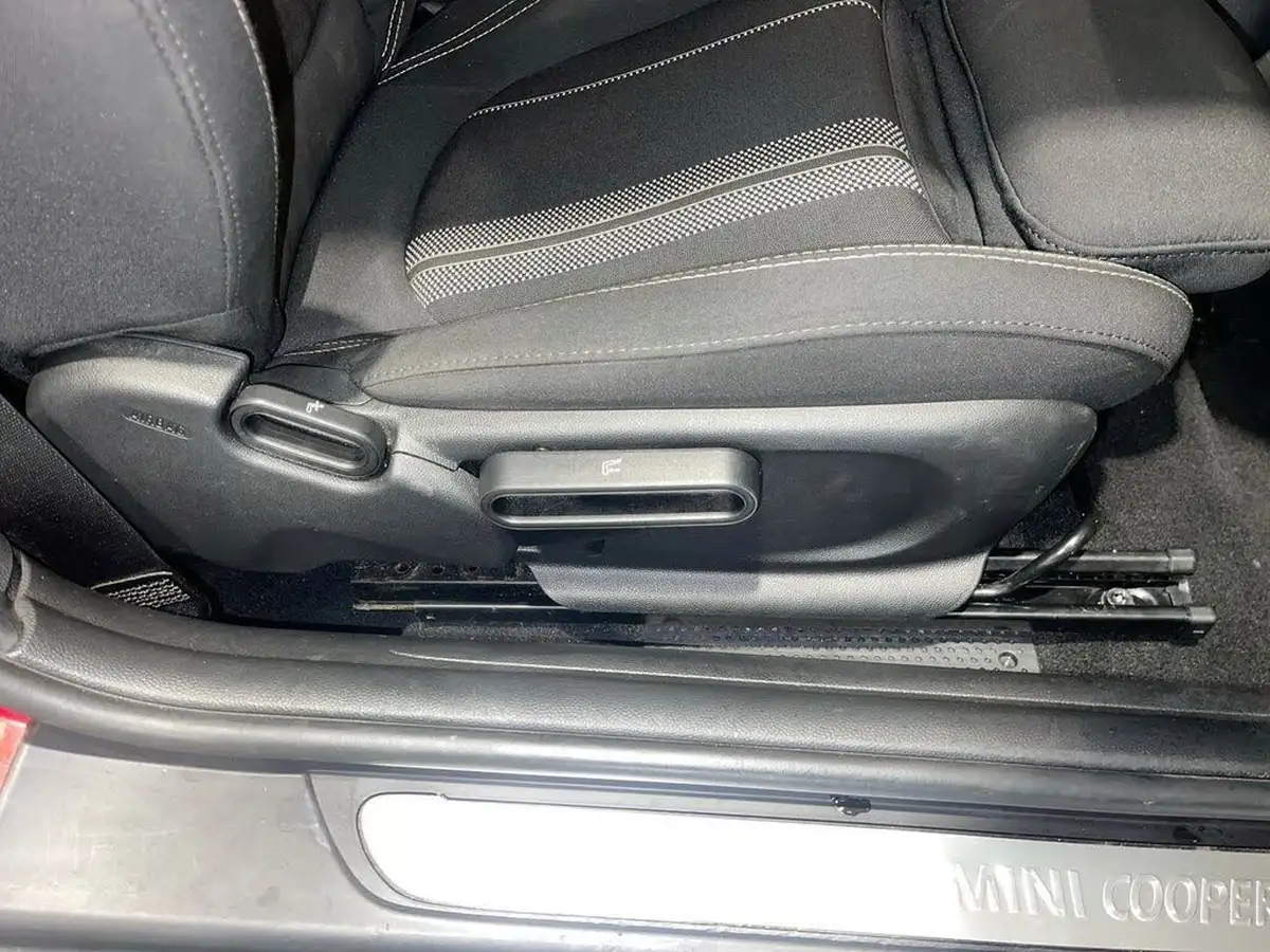 2021-mini-cooper-20-cooper-s-classic-hatchback-3d-auto-big-14