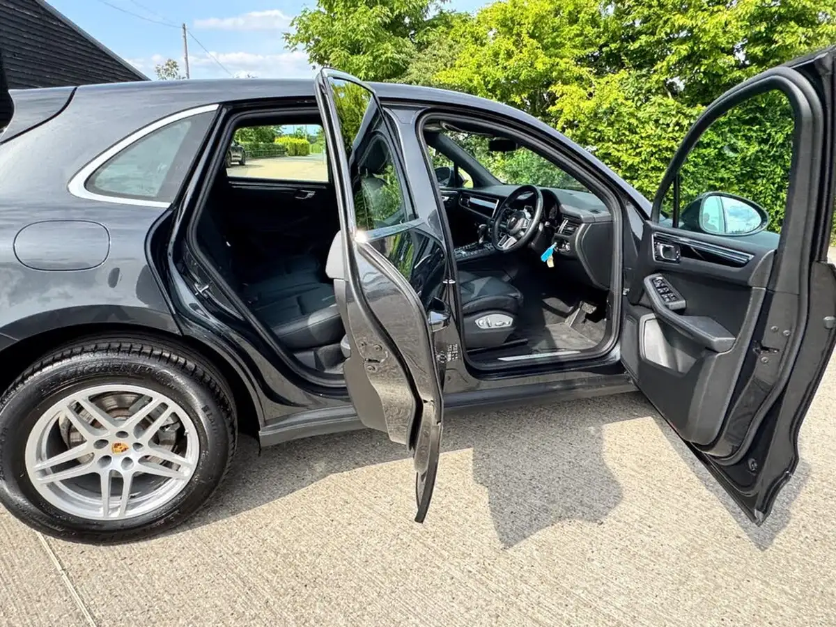 2019-porsche-macan-30-v6-s-big-10