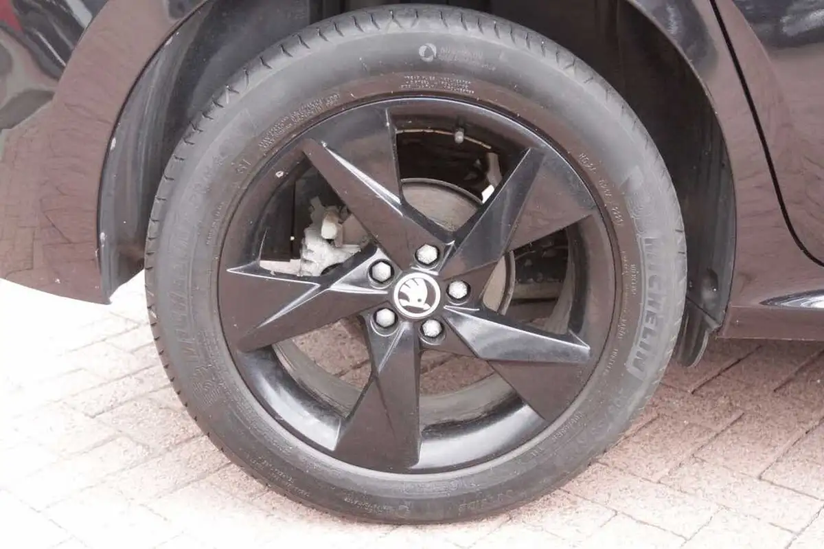 2021-skoda-kamiq-10-tsi-se-109ps-big-4