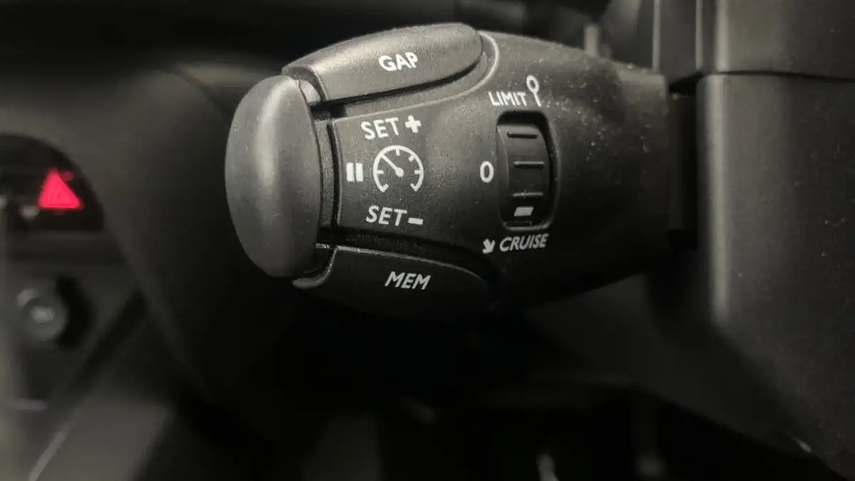 2023-citroen-c5-aircross-12-puretech-shine-136ps-hybrid-e-dsc6-big-34