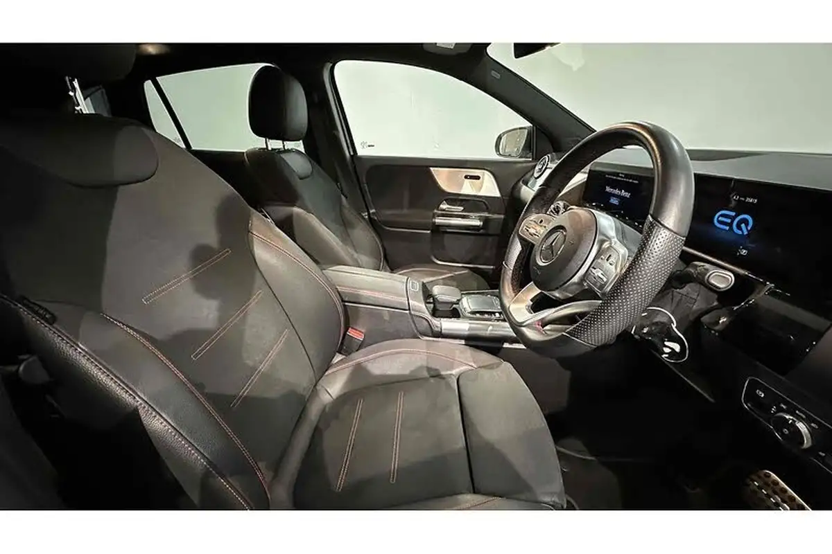 2021-mercedes-benz-eqa-e-eqa-250-amg-line-big-28