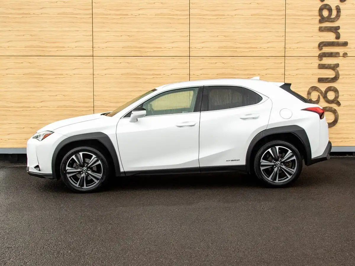 2020-lexus-ux-250h-20-ux-premium-pack-with-navigation-big-12