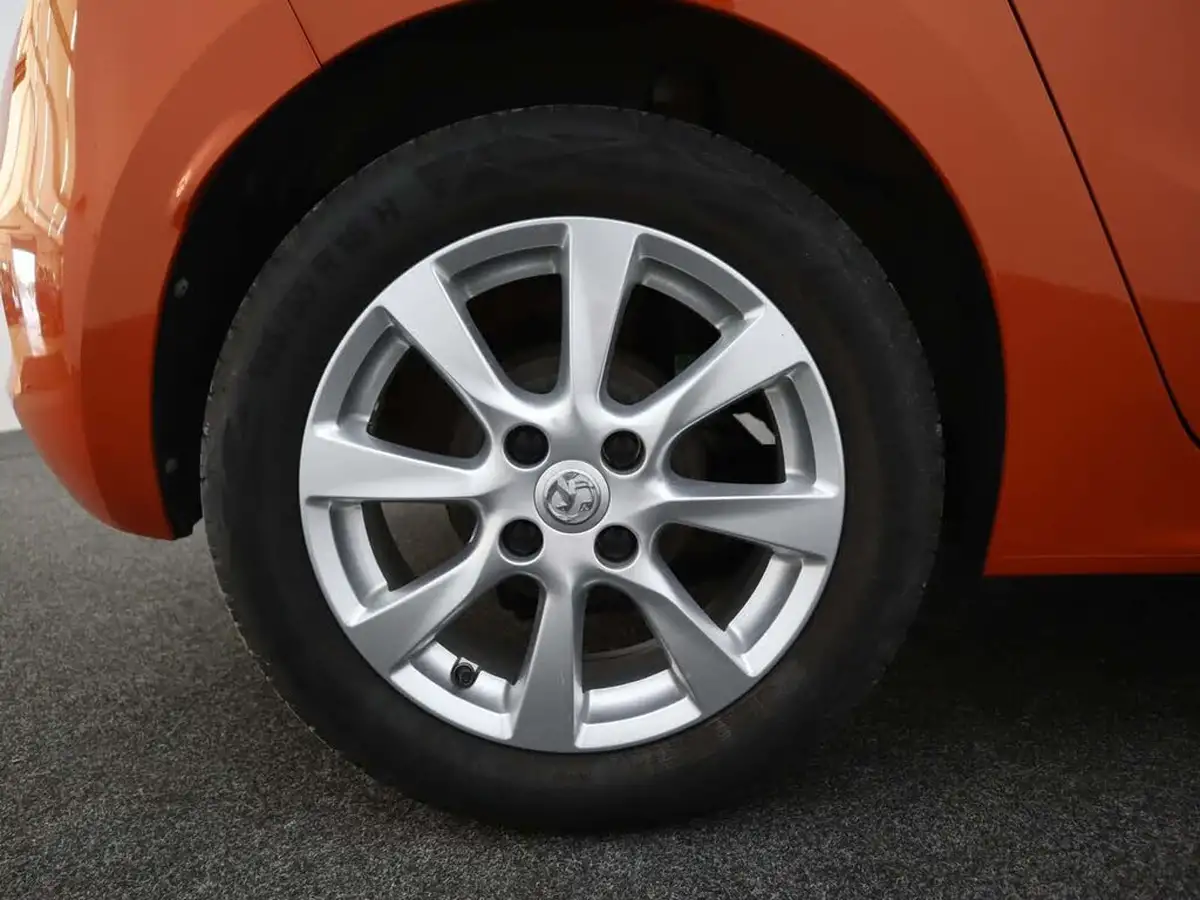 2021-vauxhall-corsa-12i-se-premium-big-6