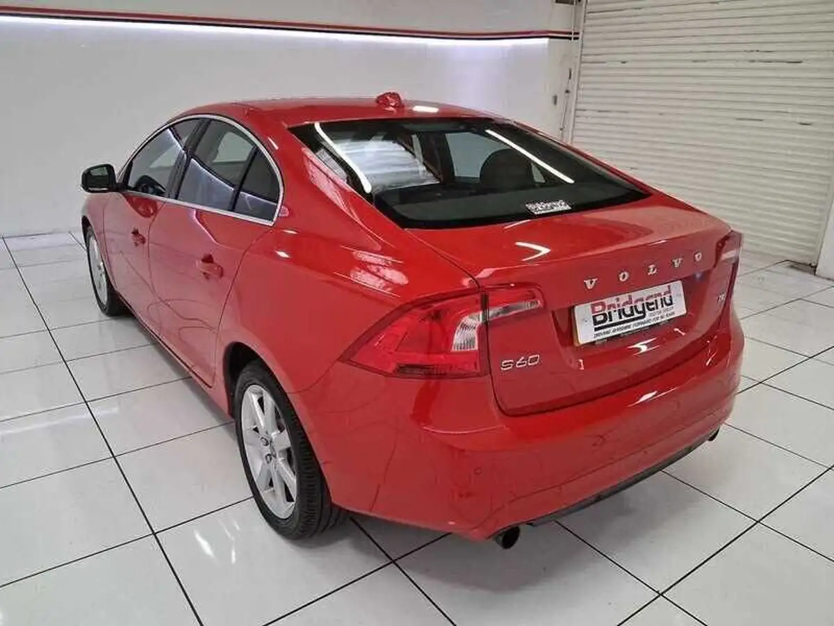 2018-volvo-s60-20-t4-se-big-3