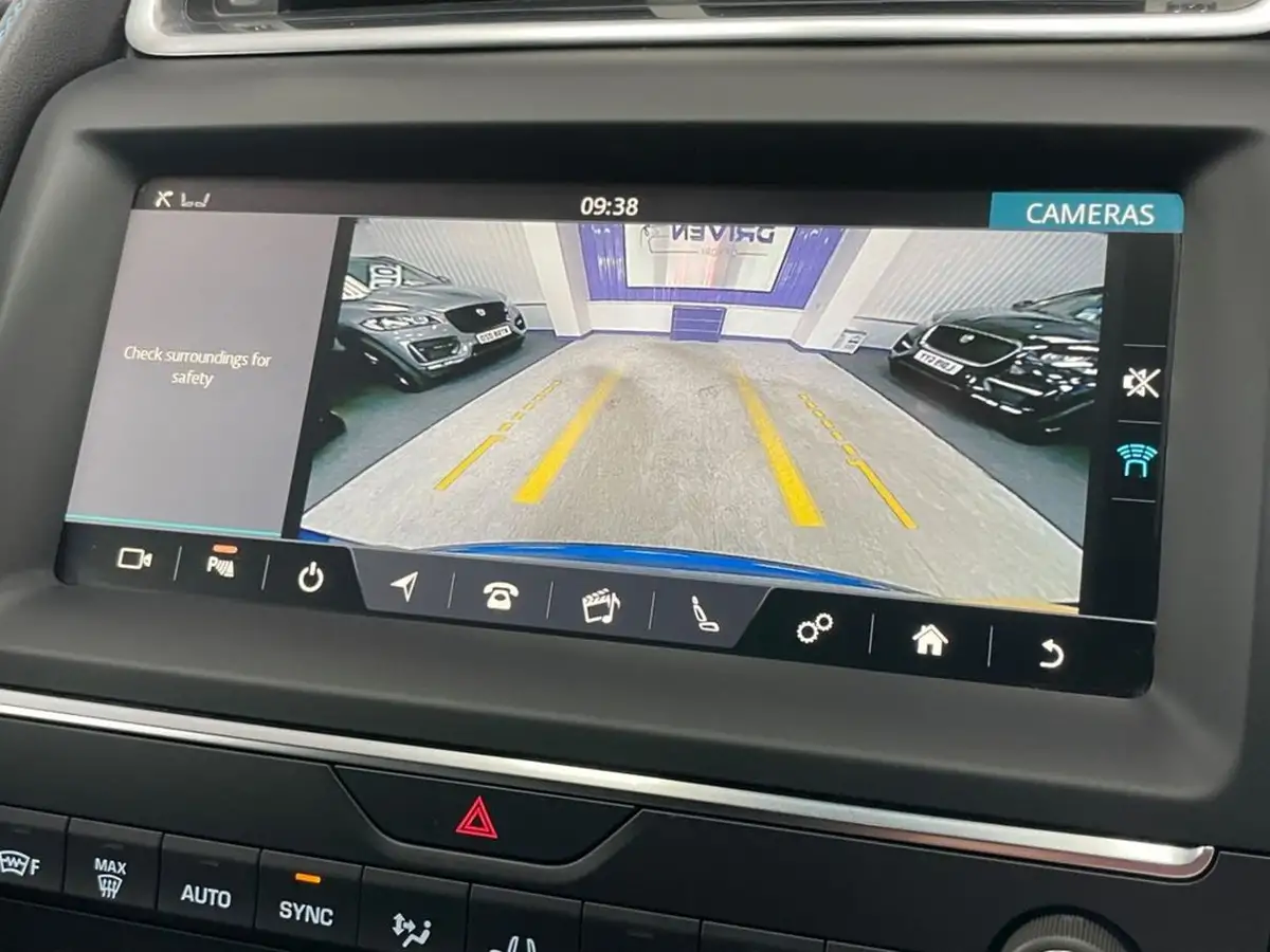 2019-jaguar-e-pace-20-i4-r-dynamic-s-200ps-big-37