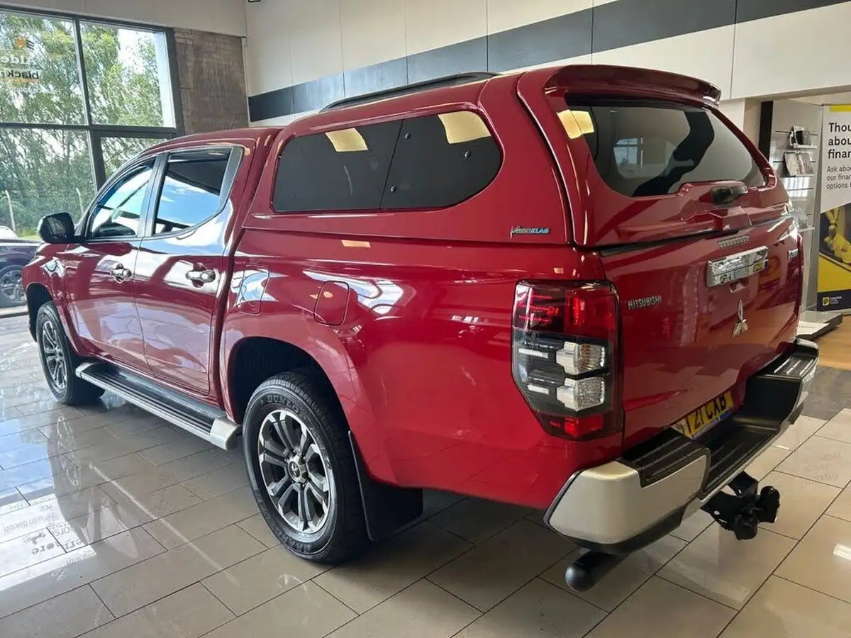 2021-mitsubishi-l200-22di-d-barbarian-auto-big-4
