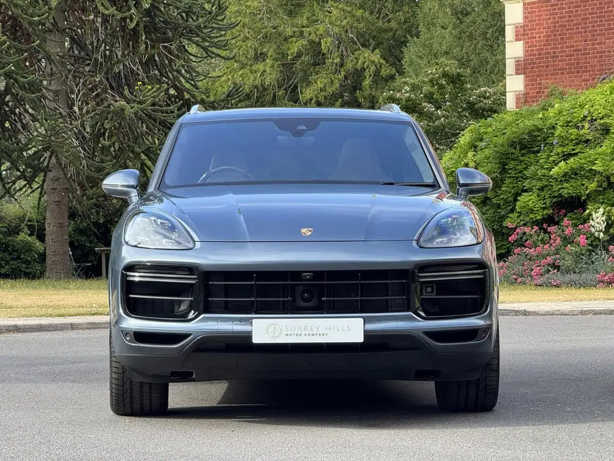 2018-porsche-cayenne-40-v8-turbo-big-1