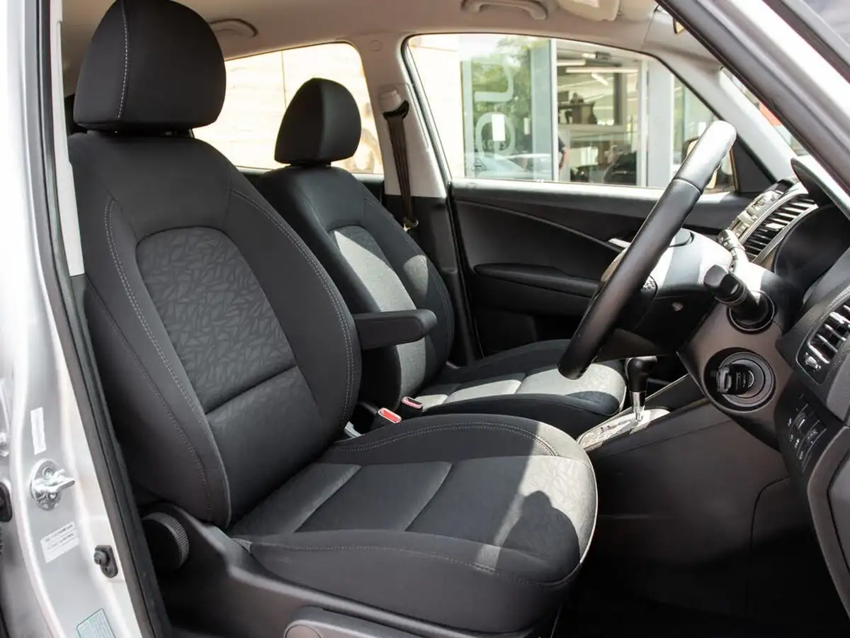 2015-hyundai-ix20-16-active-big-24