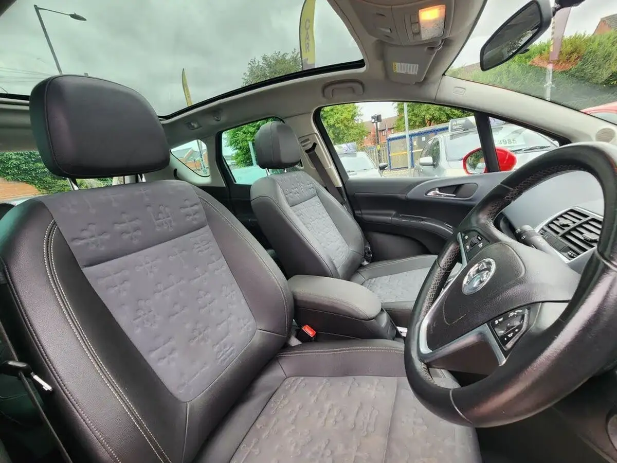 2012-vauxhall-meriva-17td-se-110ps-auto-big-15