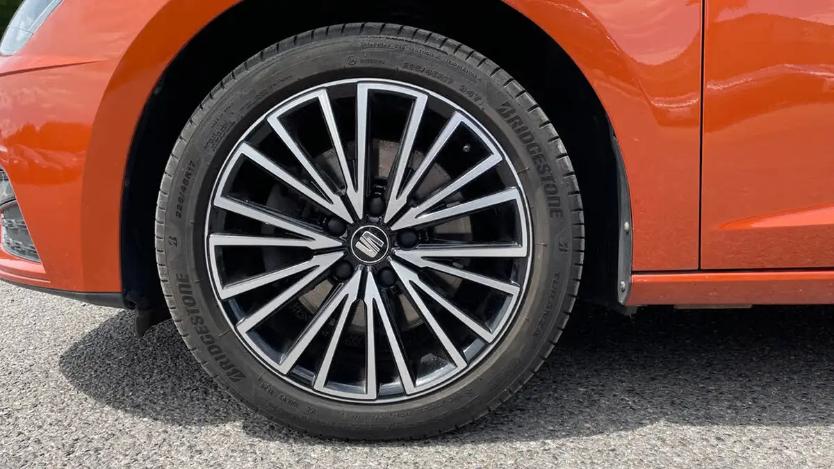 2019-seat-leon-20-tsi-xcellence-lux-estate-big-16