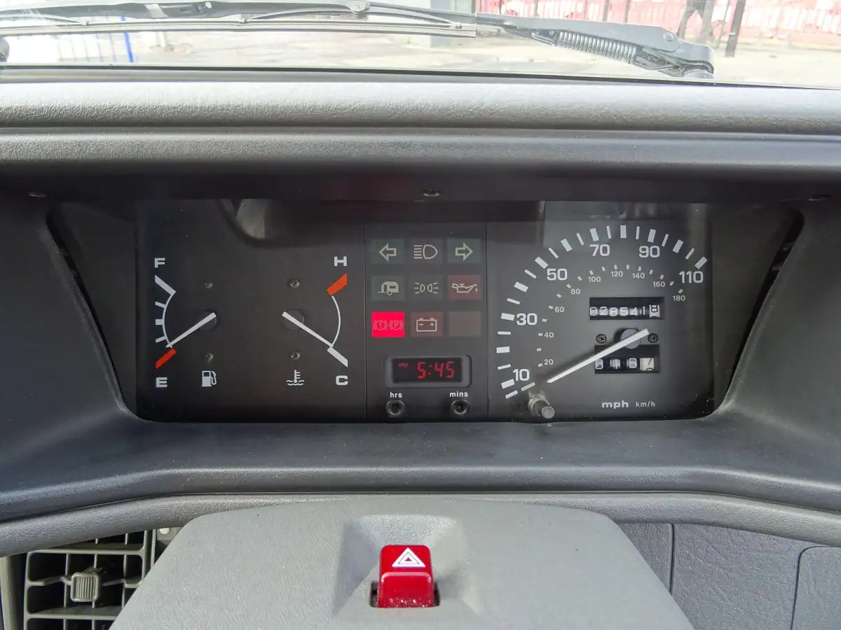 1994-rover-metro-11-l-3d-big-20