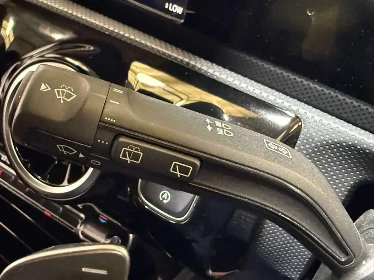 2019-mercedes-benz-a-class-20d-a200d-amg-line-hatchback-5d-big-19