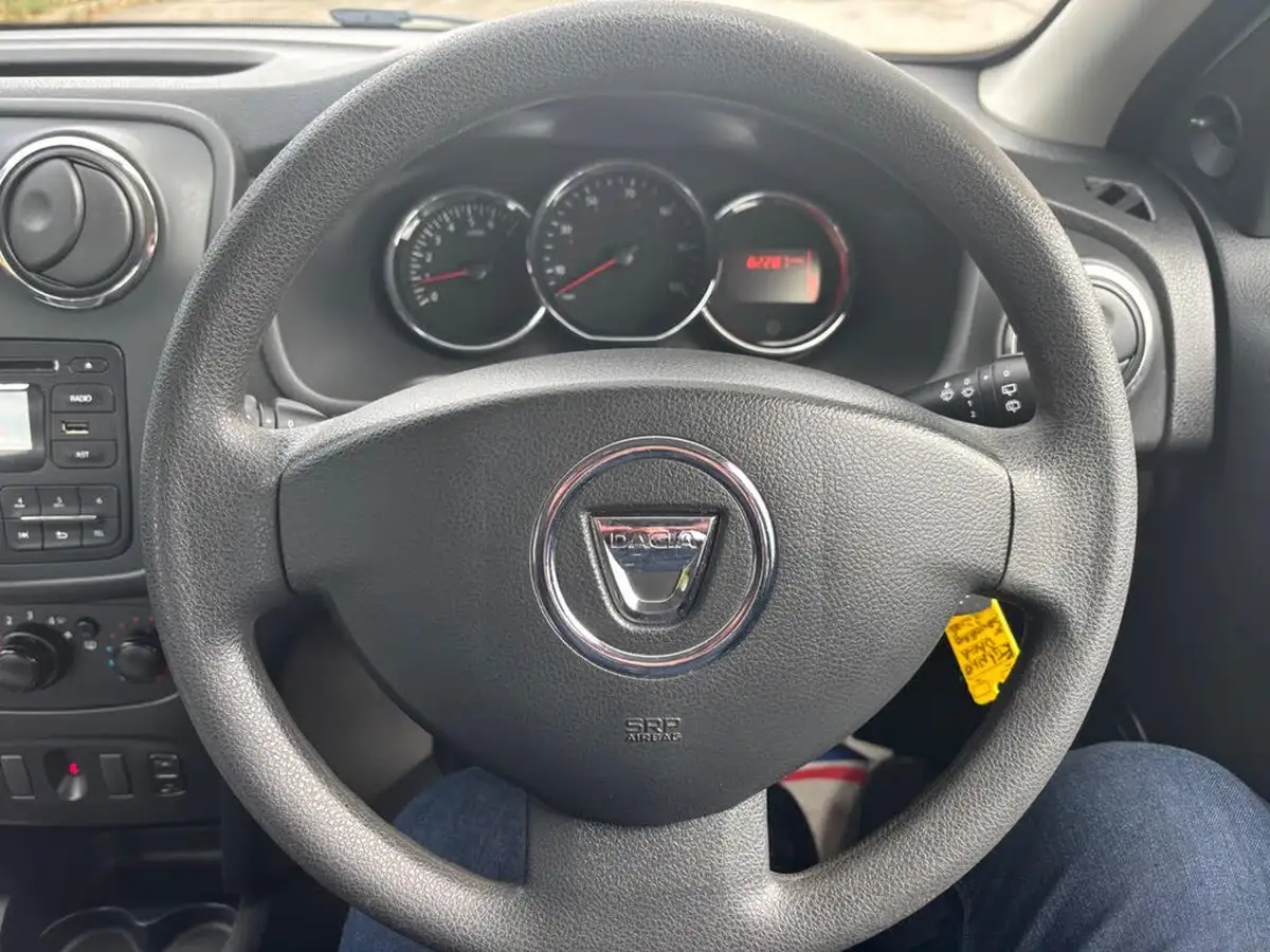 2016-dacia-sandero-12-ambiance-big-15