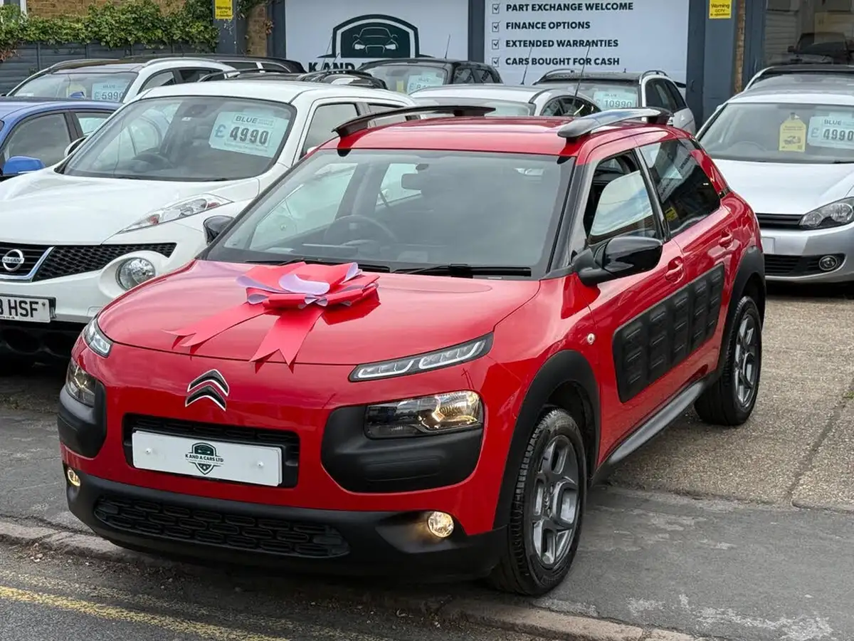 2017-citroen-c4-cactus-12-puretech-feel-edition-big-3
