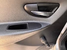 2011-chrysler-ypsilon-12-s-small-15