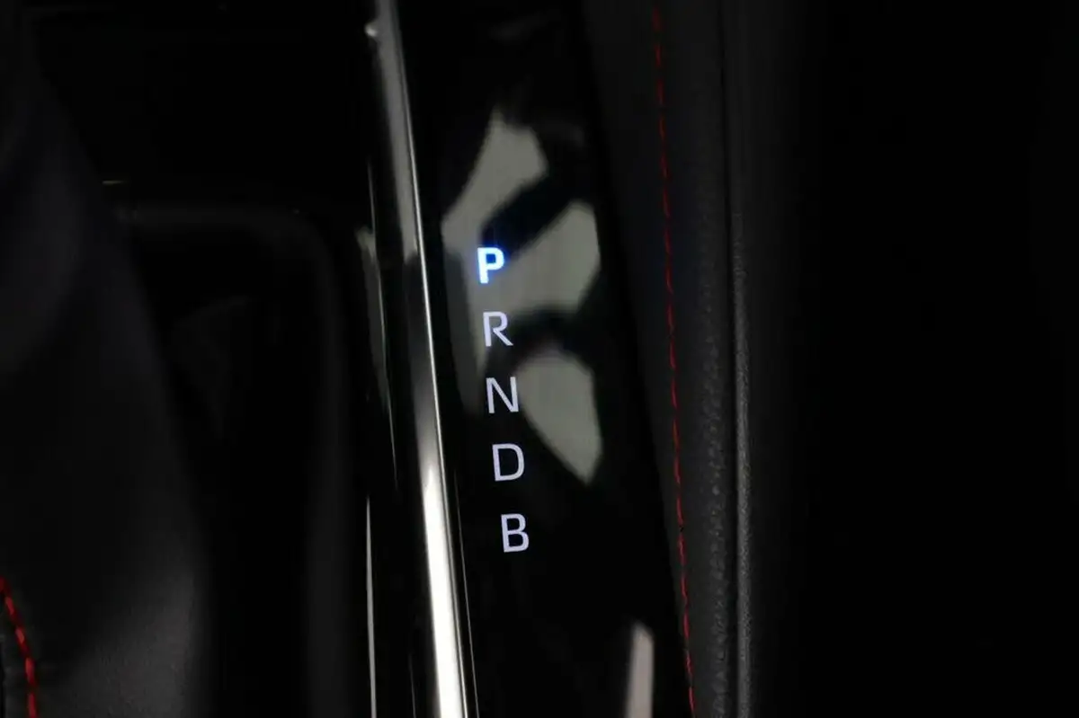 2023-toyota-corolla-18-vvt-i-gr-sport-138bhp-hatchback-big-50