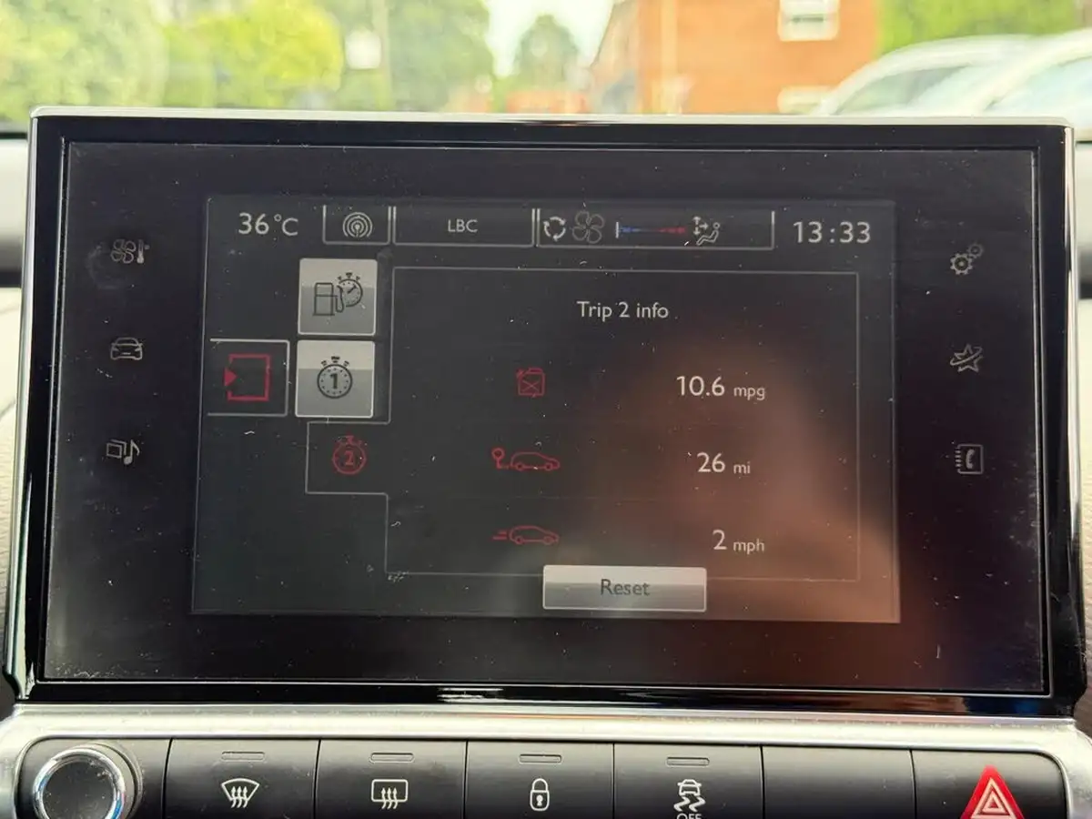 2017-citroen-c4-cactus-12-puretech-feel-edition-big-27