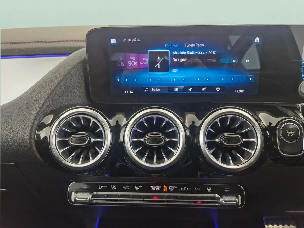 2022-mercedes-benz-eqa-e-eqa-250-amg-line-big-33
