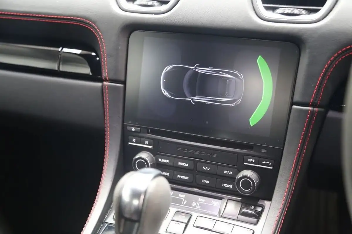 2019-porsche-cayman-718-20-cayman-t-pdk-big-10