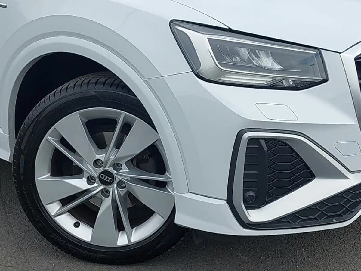 2022-audi-q2-15-35-tfsi-s-line-tronic-big-8